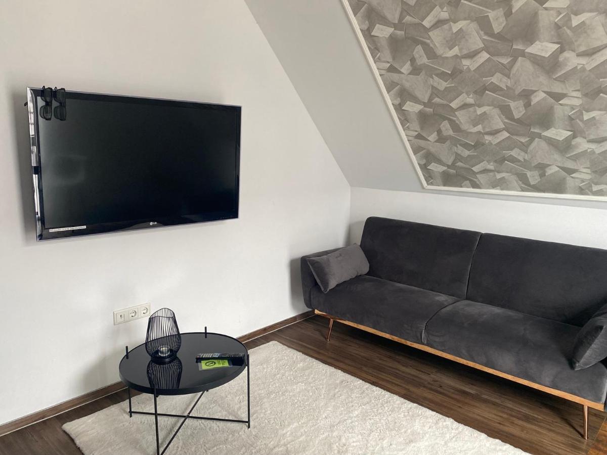 Gemutliches, Stadtnahes 2-Zimmer Apartment Mit Netflix Bielefeld Exterior photo